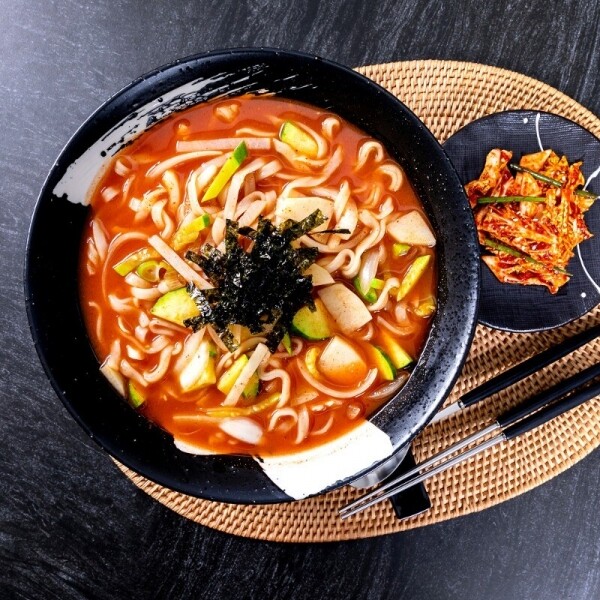 해맑은상상 밀양팜,장칼국수 밀키트 2~3인분,{밀양물산 주식회사}
